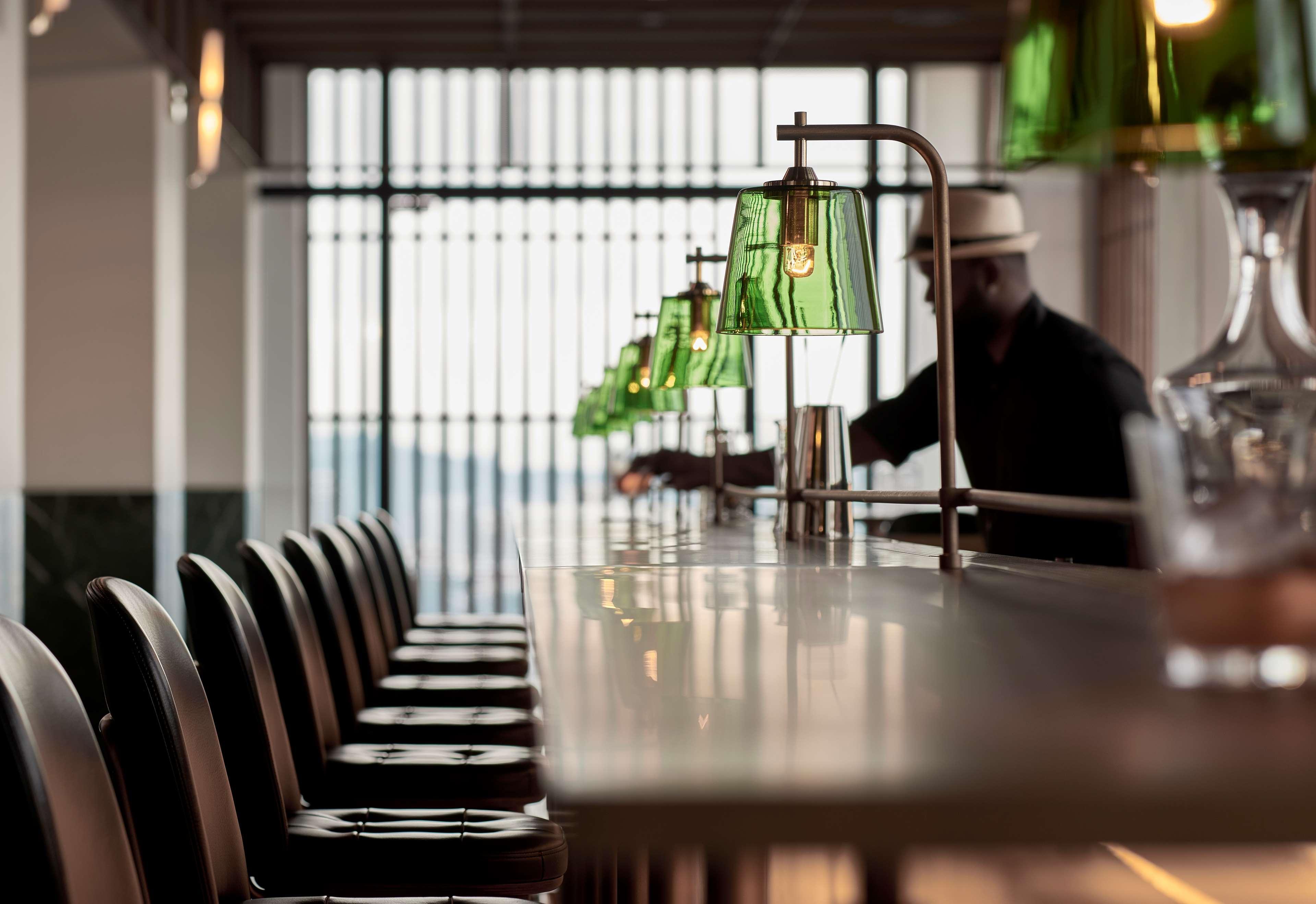 فندق أليلا بانجسار كوالا لمبور كوالالمبور المظهر الخارجي الصورة The bar at the restaurant