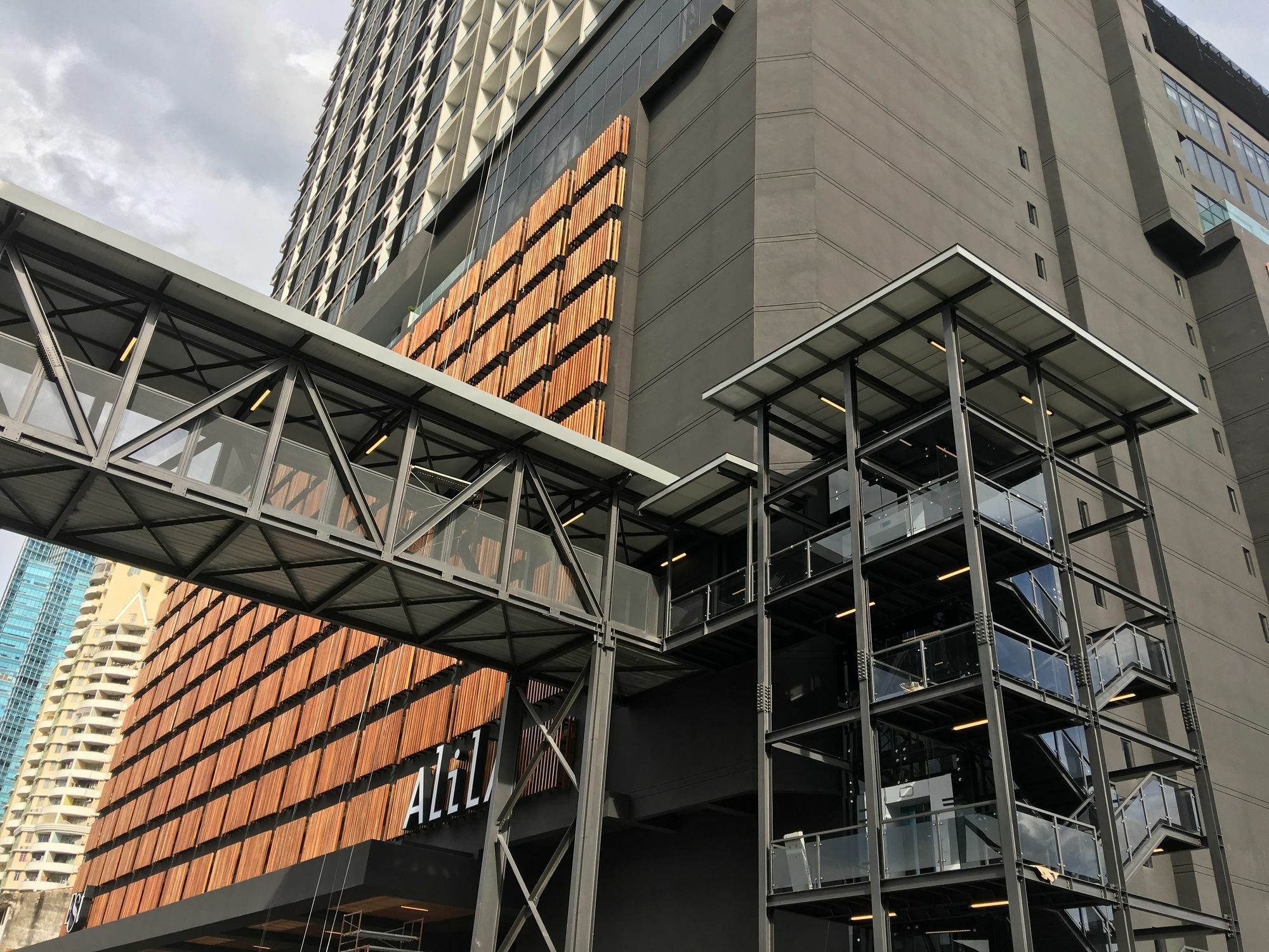 فندق أليلا بانجسار كوالا لمبور كوالالمبور المظهر الخارجي الصورة The building's facade