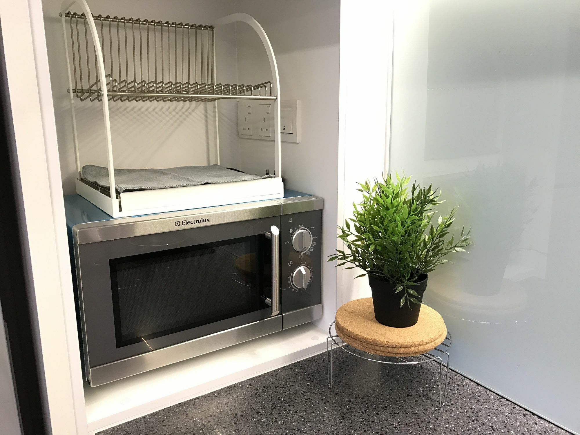 فندق أليلا بانجسار كوالا لمبور كوالالمبور المظهر الخارجي الصورة A built-in microwave oven