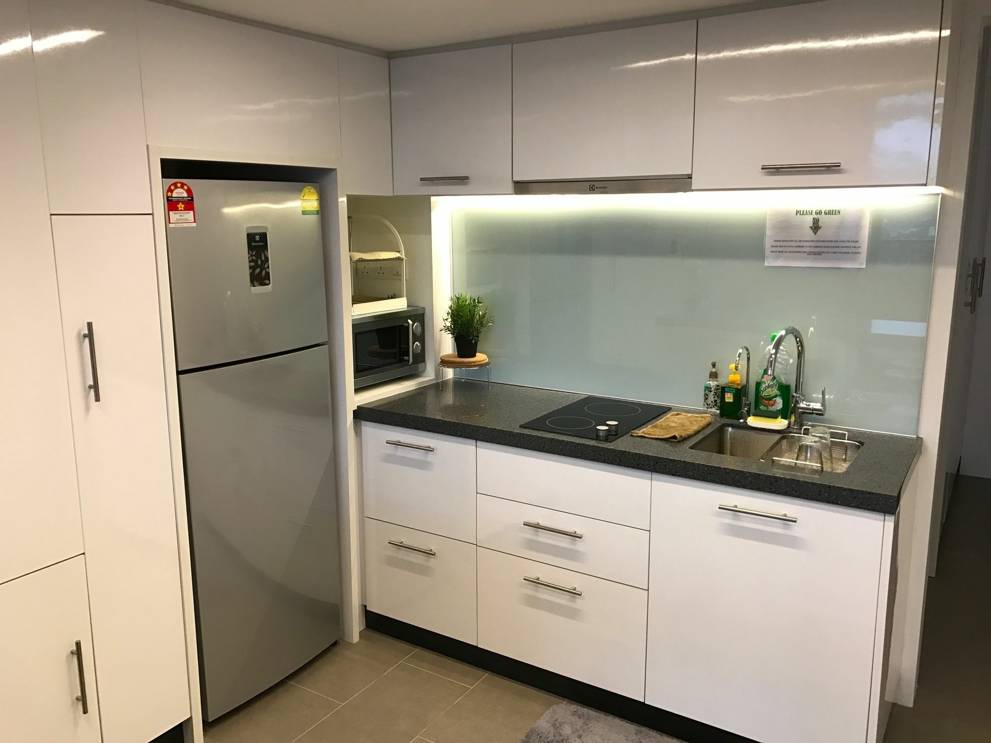 فندق أليلا بانجسار كوالا لمبور كوالالمبور المظهر الخارجي الصورة A modern Australian kitchen