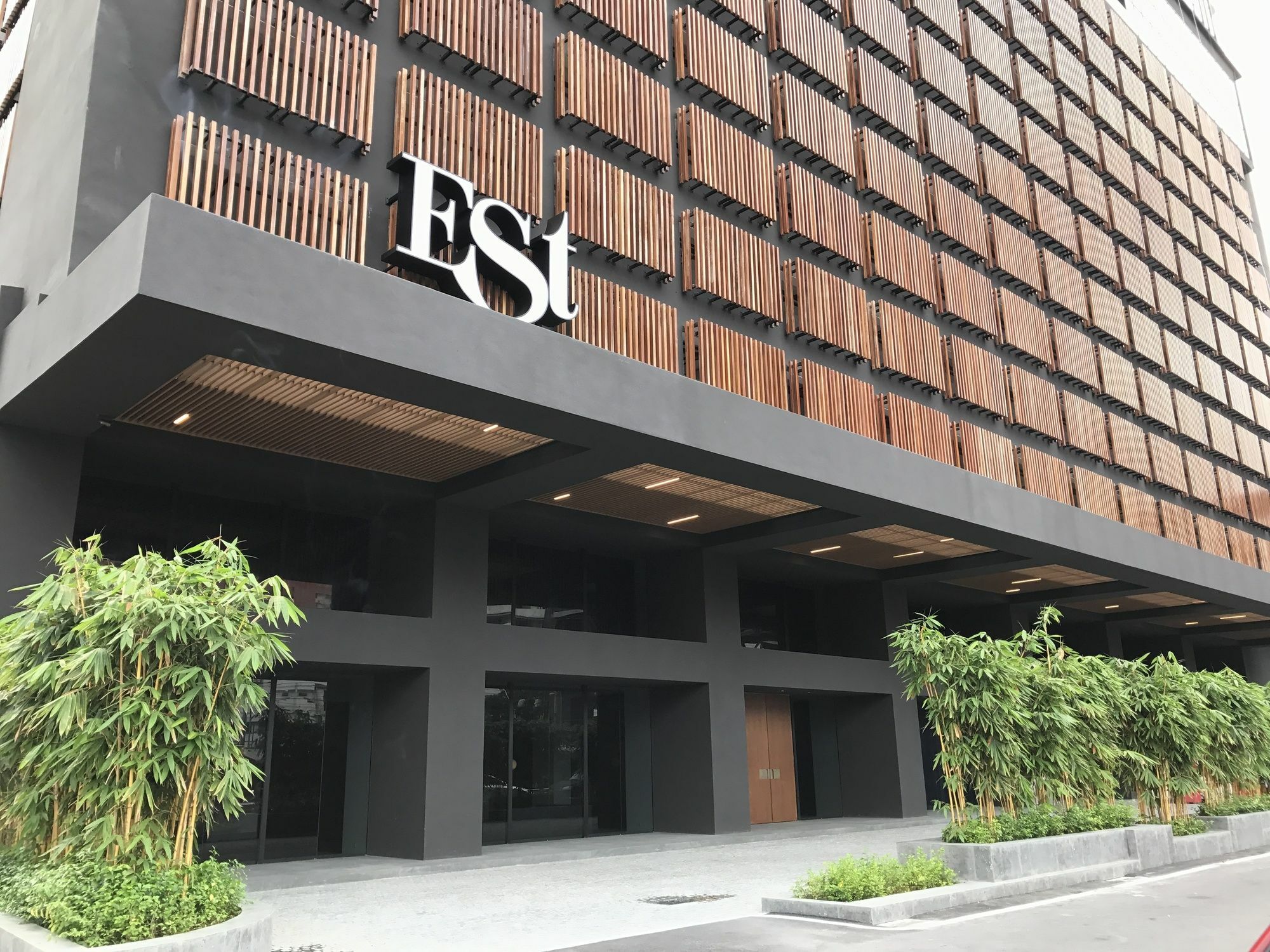 فندق أليلا بانجسار كوالا لمبور كوالالمبور المظهر الخارجي الصورة The Est building